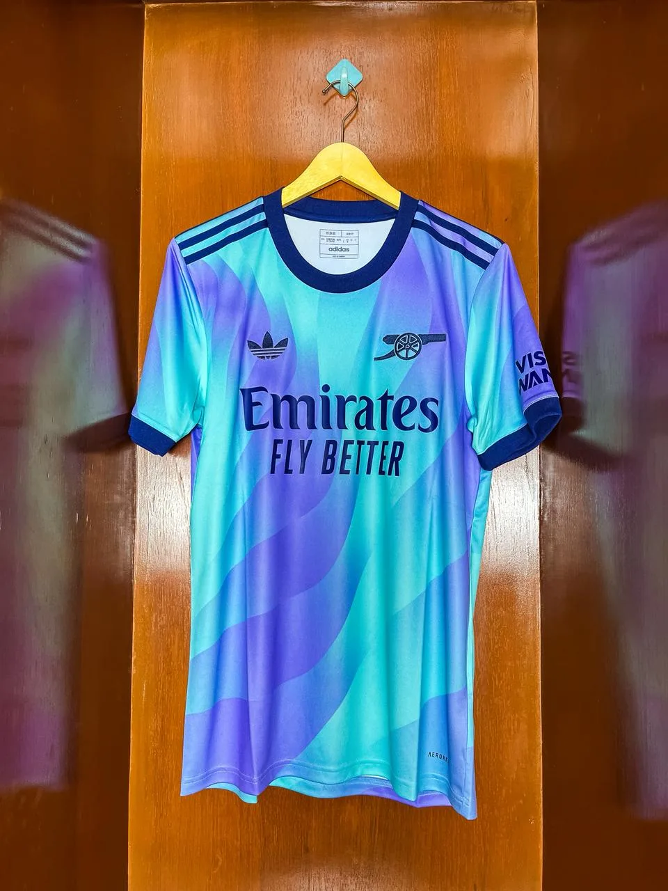 Jersey Original Arsenal Third 2024/25 Size Medium *BNWT*